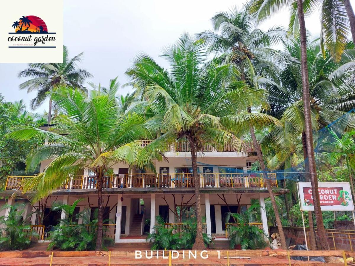 Coconut Garden Beach House Malvan Ngoại thất bức ảnh