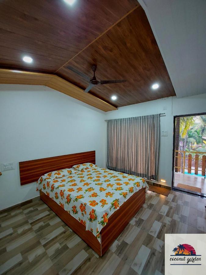 Coconut Garden Beach House Malvan Ngoại thất bức ảnh
